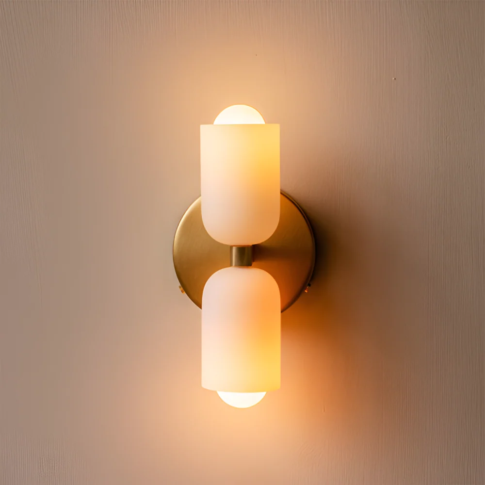 DualGlow – Vägglampa med Två Huvuden i Akryl & Alloy för Modern Inomhusbelysning Beige