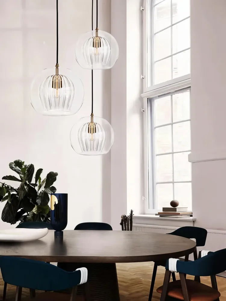Clairvé – Klotformad Glaspendellampa med Antik Elegans 15cm