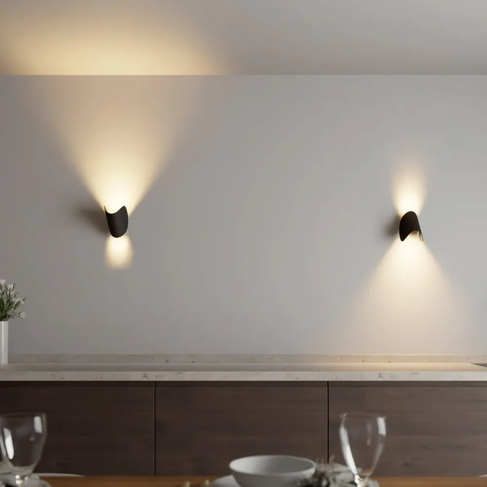 Leif – Vridbar LED Vägglampa | Flexibel Belysning för Inomhus & Utomhus IP65 Svart