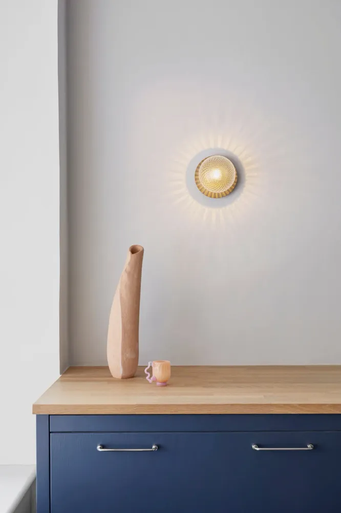 Liila 1 vägg- och taklampa, nordic aurum / optic clear • NUURA Small