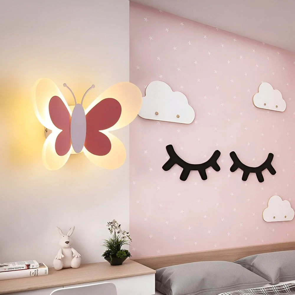 LumaFly – Färgglad LED-Vägglampa med Fjärilsdesign i Akryl Bla