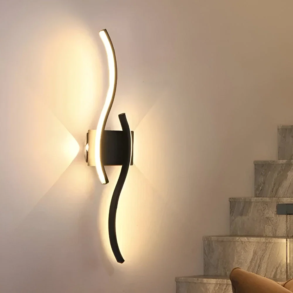 WaveLume – Dagens LED Vägglampa med Elegant Vågdesign Svart