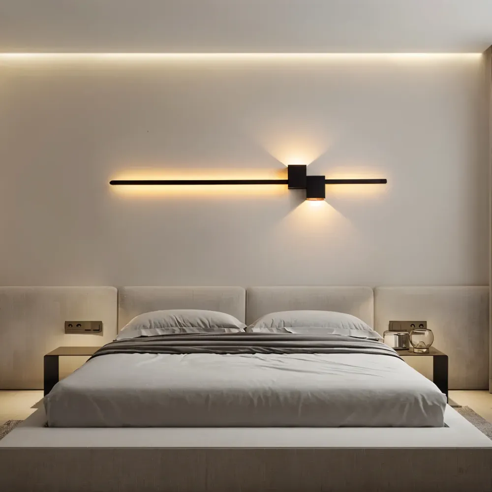 LinéaLux – Minimalistisk Kolsvart LED Vägglampa i Modern Lång Design 62cm