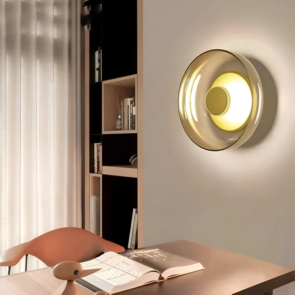 NordBowl – Rund Skandinavisk Vägglampa i Glas & Aluminium | Dagens Nordic LED Väggbelysning