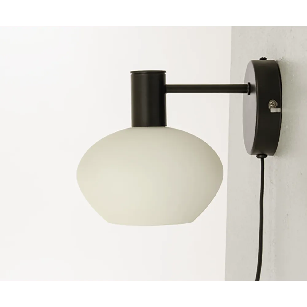 BELL vägglampa, svart/vit Compatible Alexa