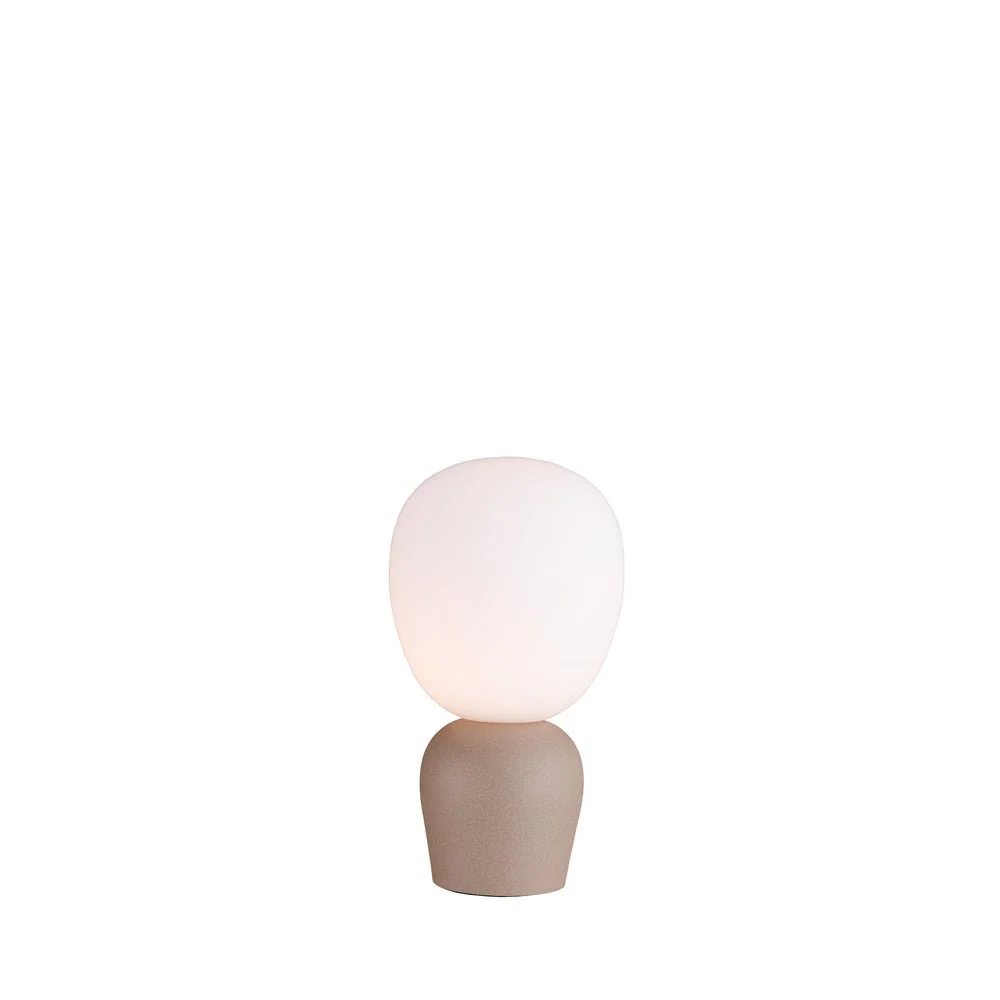 Bordslampa Buddy snäckskal/opal glas Energy Star Certified