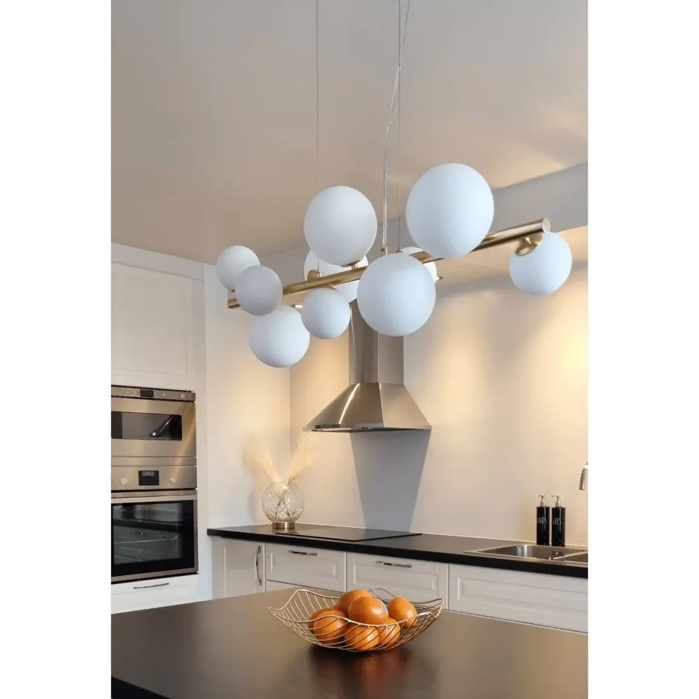 MOLEKYL taklampa L85, matte mässing/vit