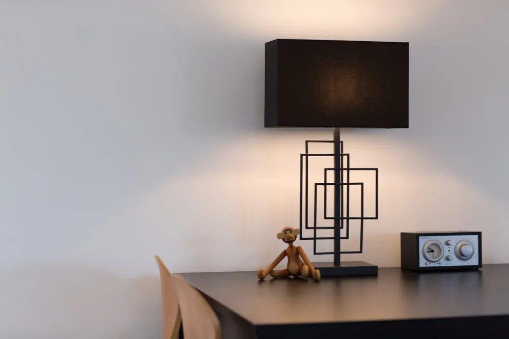 Paragon bordslampa H69 cm matte svart