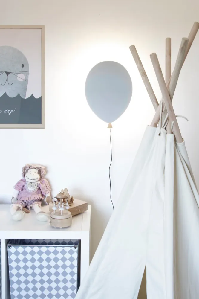 Smart Wi-Fi Vägglampa Balloon Grå