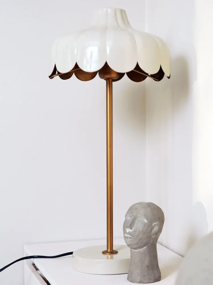 Wells bordslampa Vit/guld 50cm