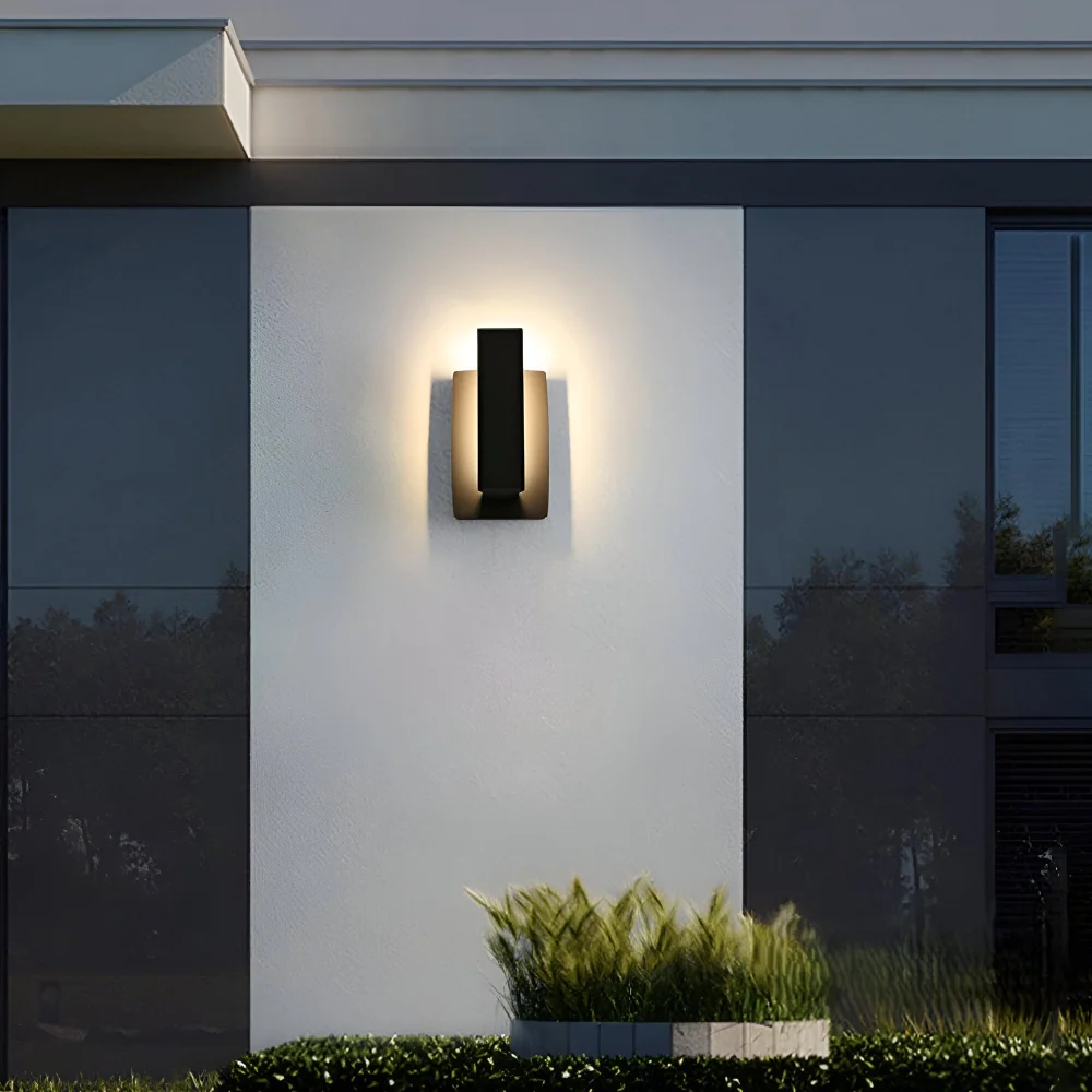 SimpliBlack Vägglampa - Vattentålig Aluminium Trädgårdsbelysning - Minimalistisk Vägglampa för Utomhusbruk
