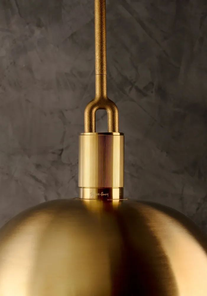 Forked Pendant Shade Medium pendellampa, golden metal • Buster + Punch
