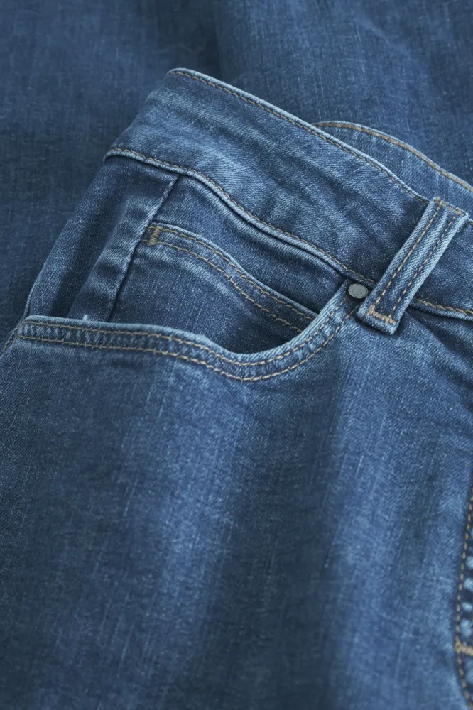 Carol Turn-up Loose - Cropped - Washed Blue Denim 34