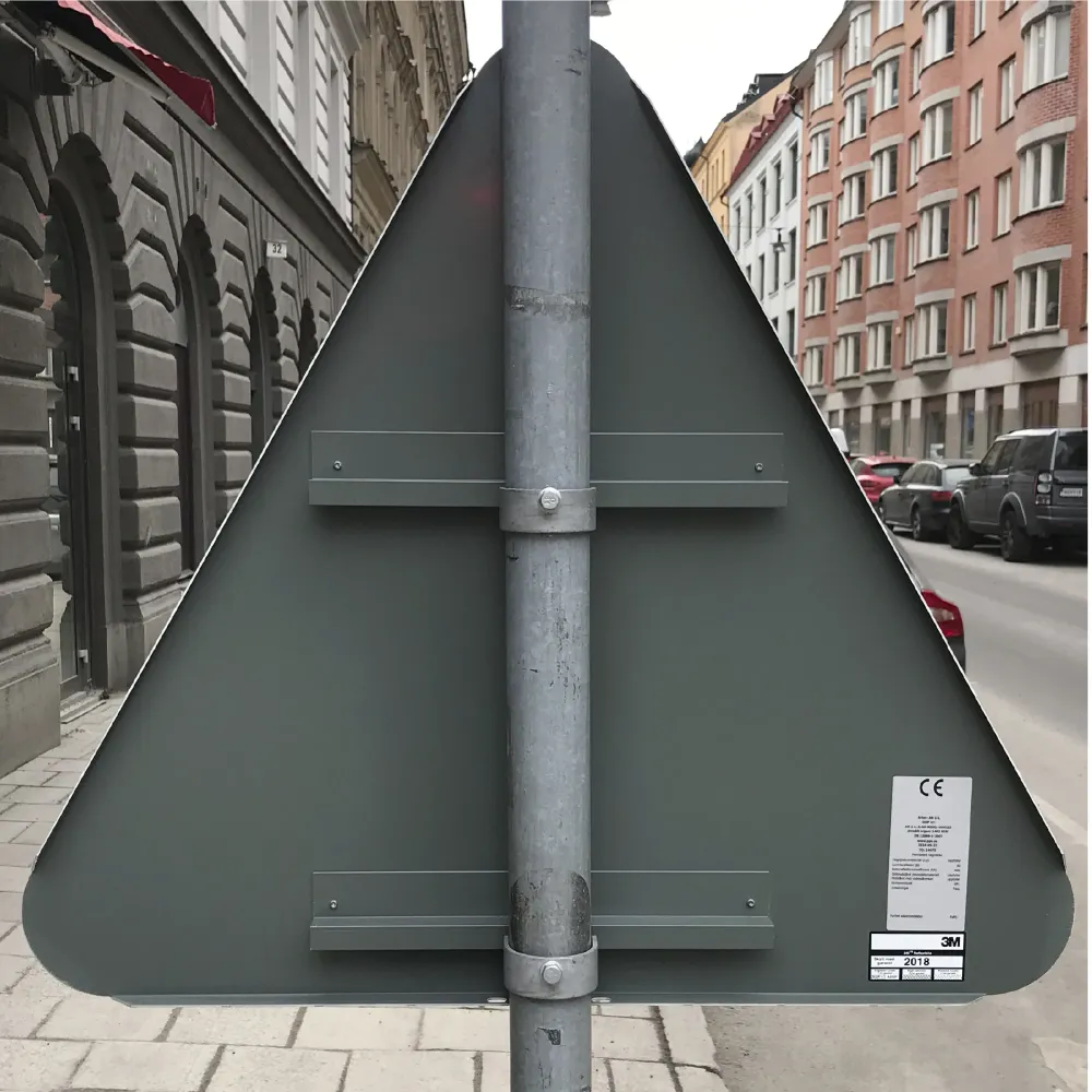 A41 Varning för olycka 600mm