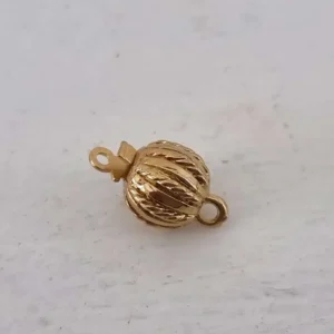 Claspgarten Instickslås - Randig Rund 23K Guldpläterad 8mm 1 styck