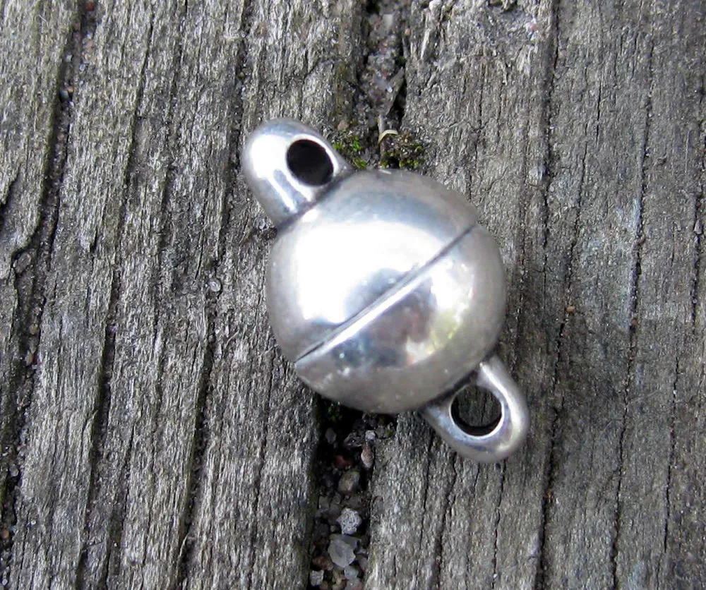 Magnetlås Silverfärgad 8mm - Intuitive Rund 1 Set