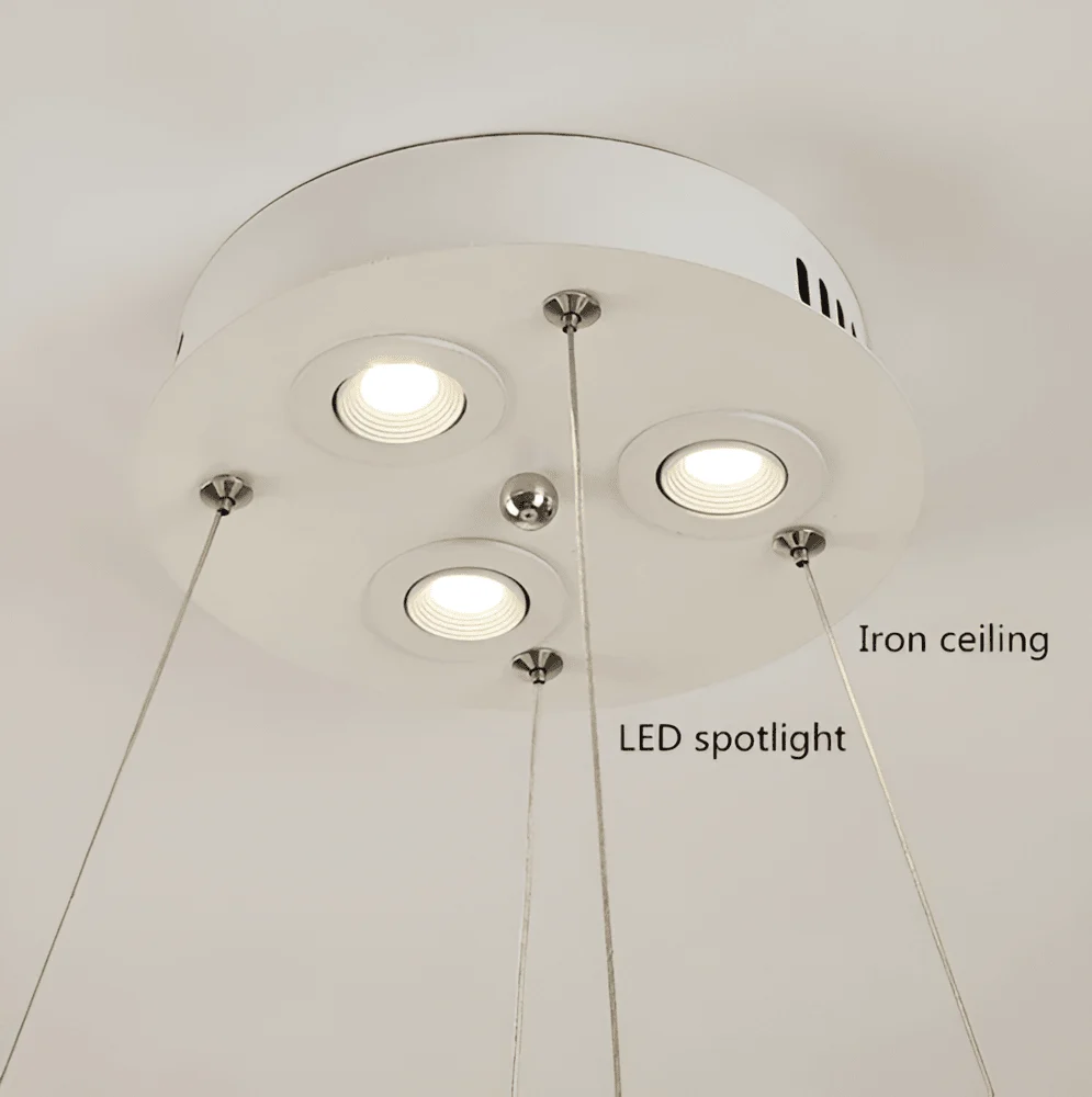 CircPlume Taklampa - Lyxig Cirkelformad Taklampa med vita Fjädrar Kall