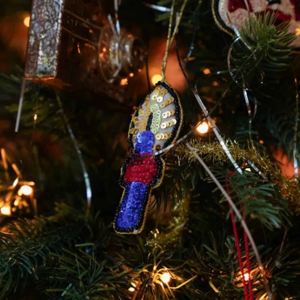 Anna+Nina Holy Night Ornament DIY Projects