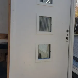 ART 749 1ST B100 H210 PRIS 4500 KR HÖGER