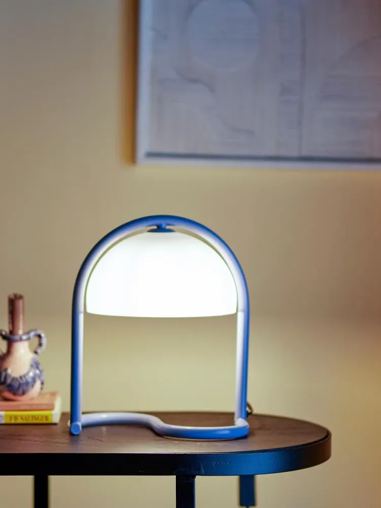 Bloomingville Favour Bordslampa Indigo färg