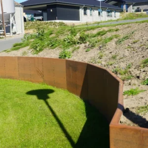 Cortenstål stödmur invändiga hörn 45°