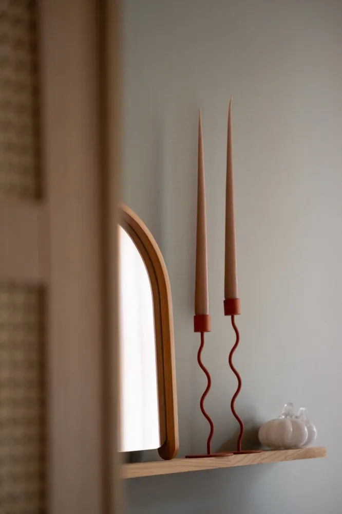 Curved Ljusstake 23cm, Brick Ruby