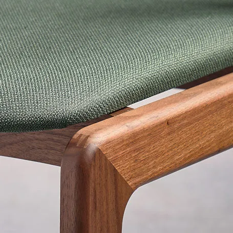 Ergonomisk design Cliff Karmstol Valnötsträ Cura