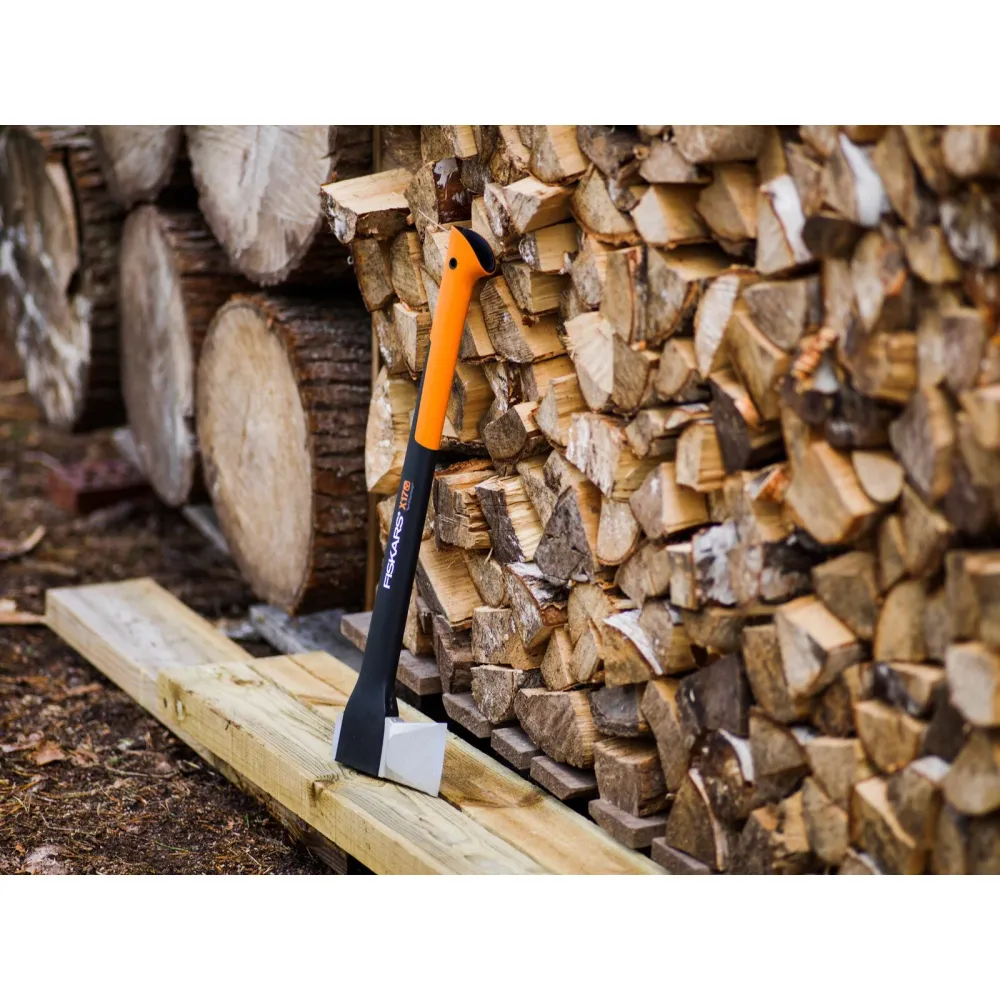 Fiskars X-series klyvyxa M-X17