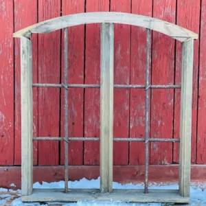 Fönster med galler 78x87
