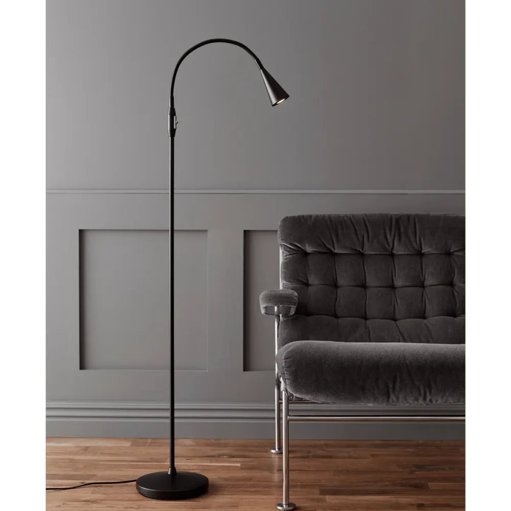 Golvlampa Ledro 124cm mattsvart
