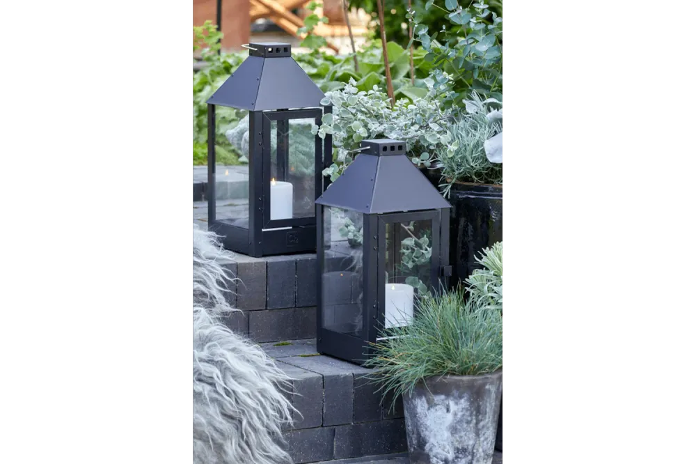 A2 Living lyktor i galvaniserat järn 17 x 33,5 cm Black
