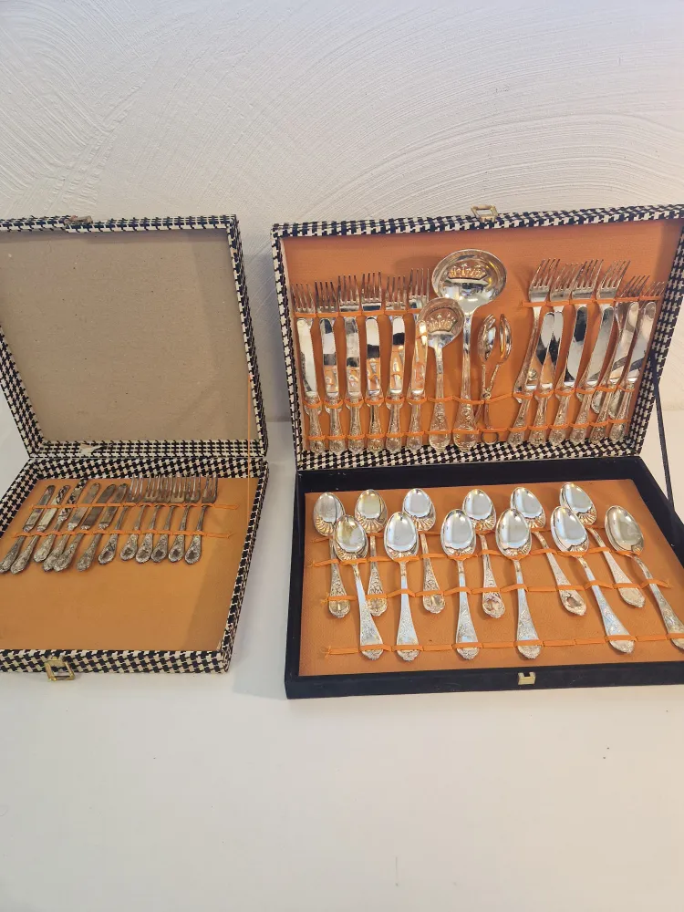 Nysilverbestick produced Italy.