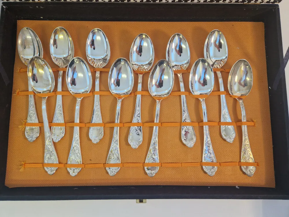 Nysilverbestick produced Italy.