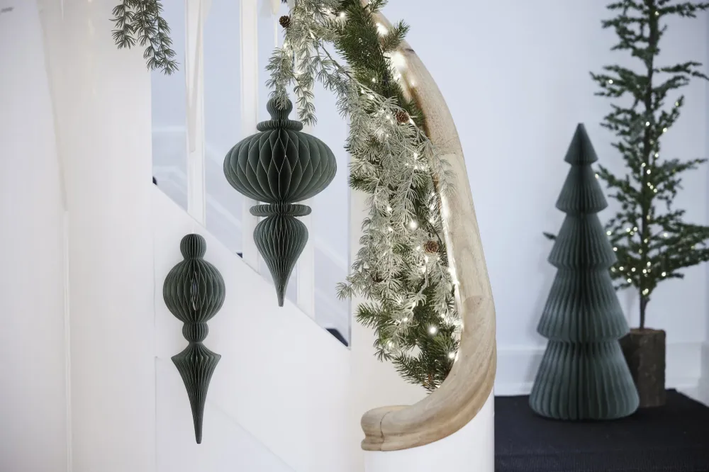Poelle ornament H40 cm. grön Vibration Reduction