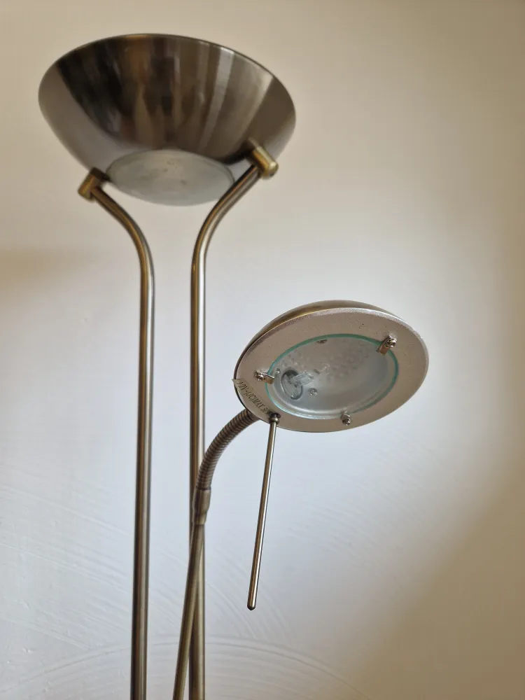 Hög Precision Golvlampa "up- & downlight"