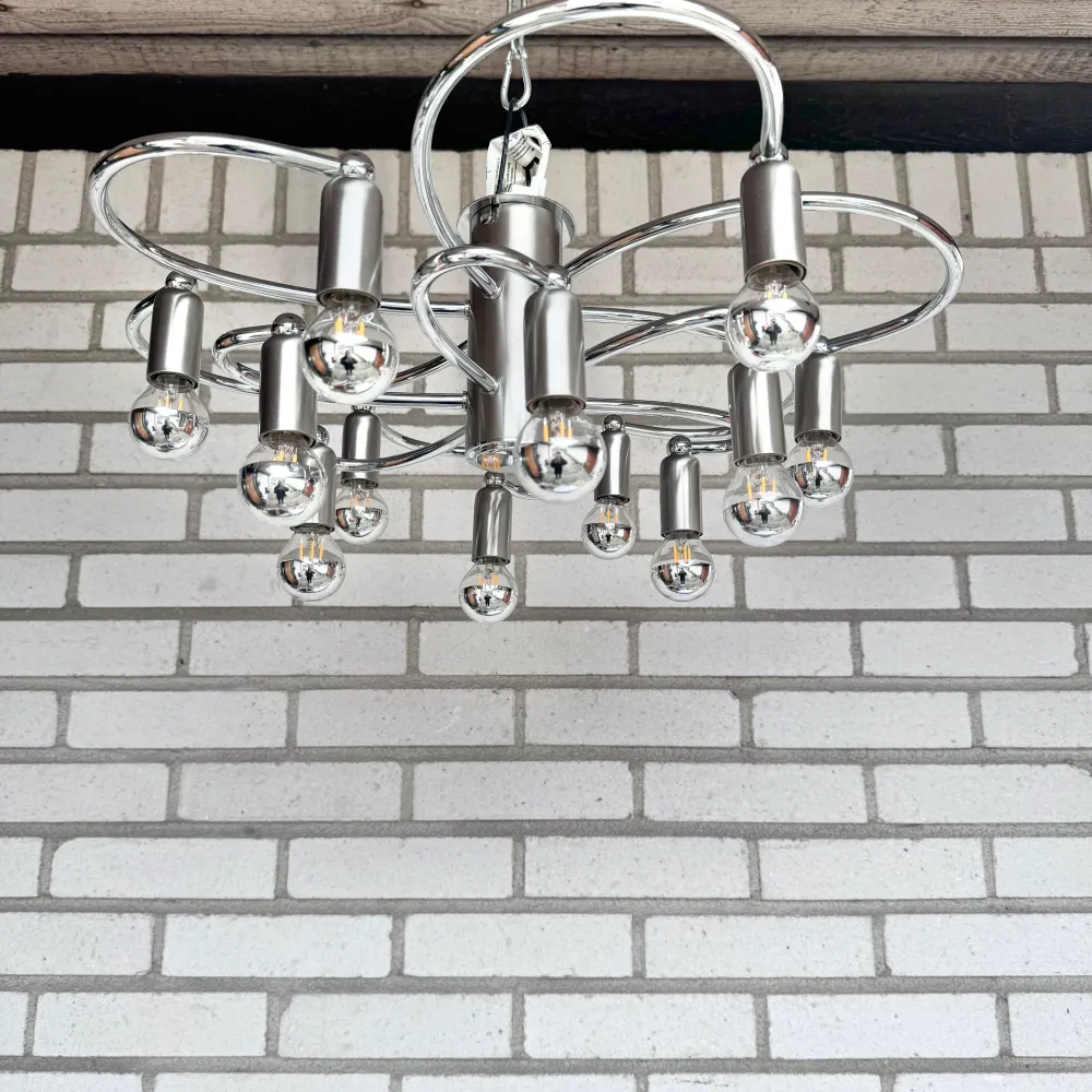 Regelletare Ceiling lamp from Helestra