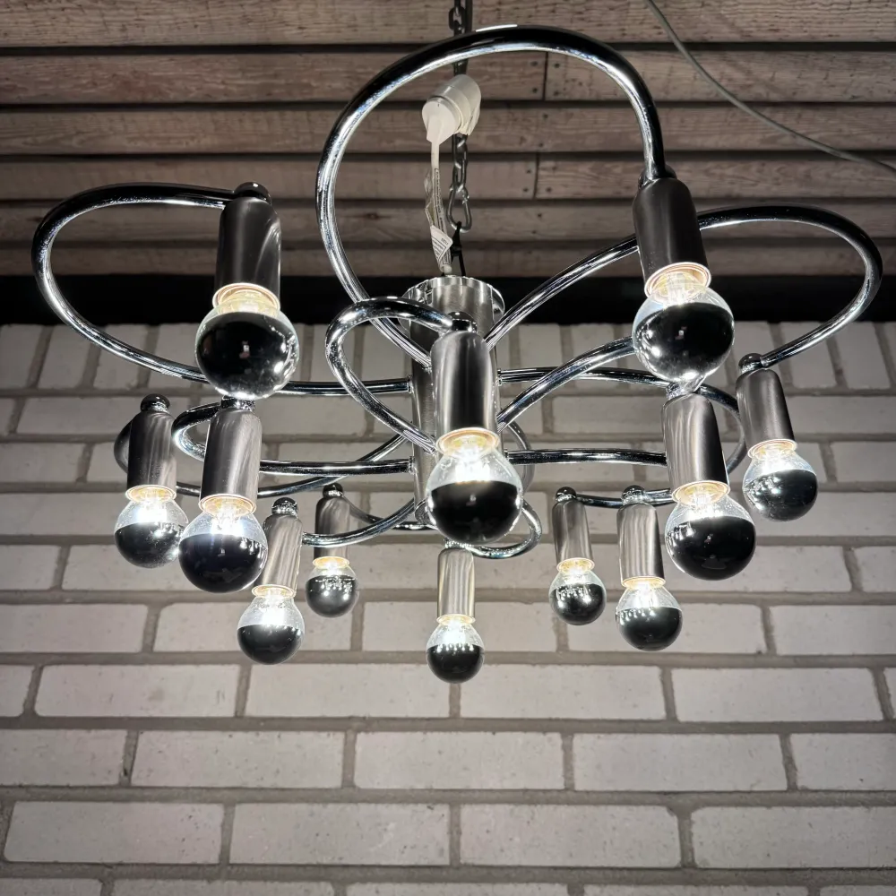 Regelletare Ceiling lamp from Helestra
