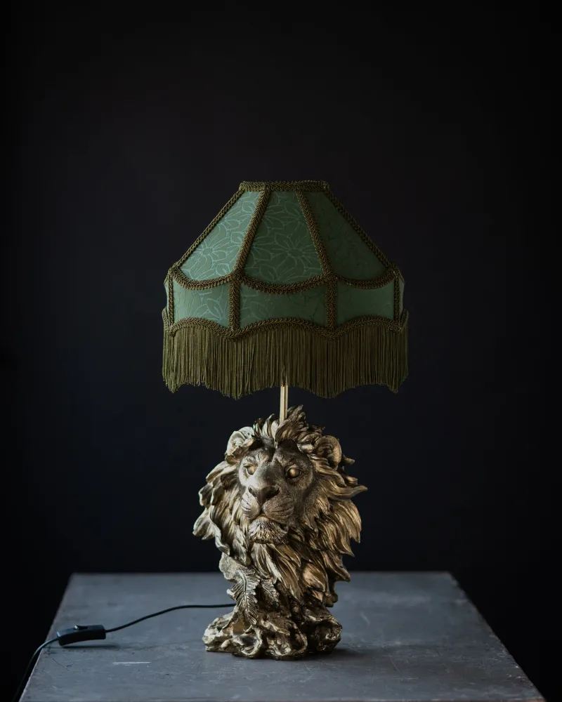 Regelletare lot Lampfot Lejonhuvud