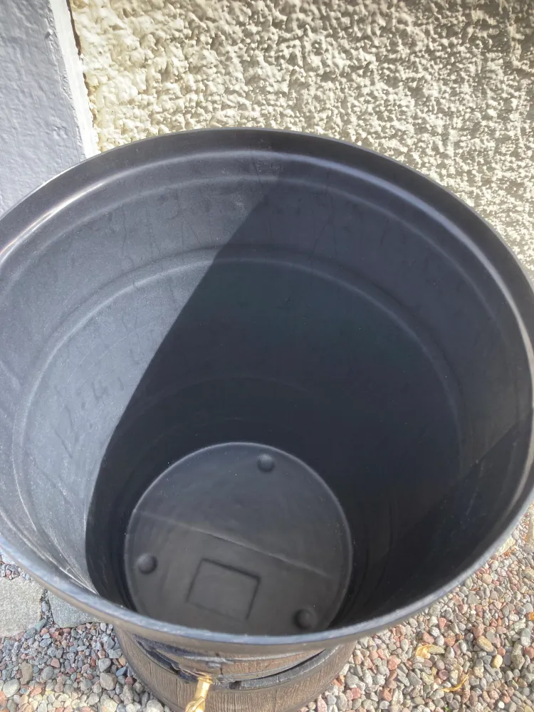 Regnvattentunna 130 liter