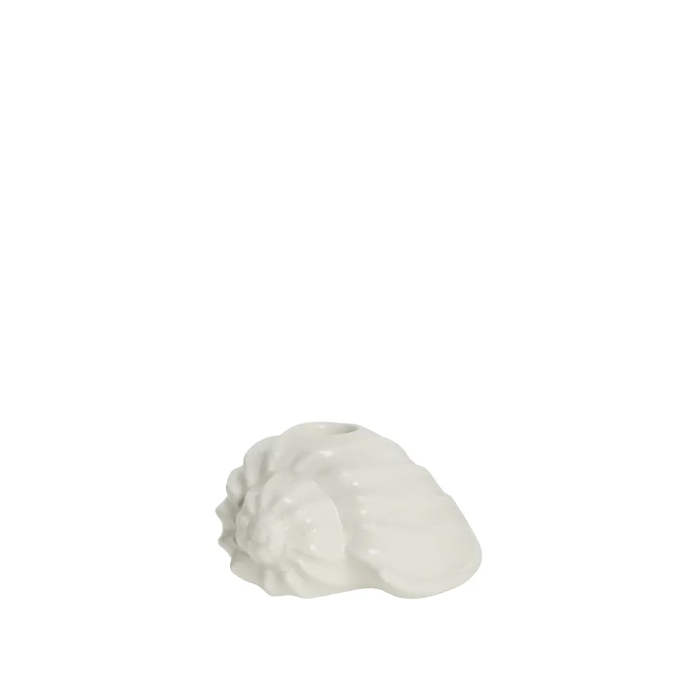 Shellille stearinljusstake 11.5x8x6 cm.
