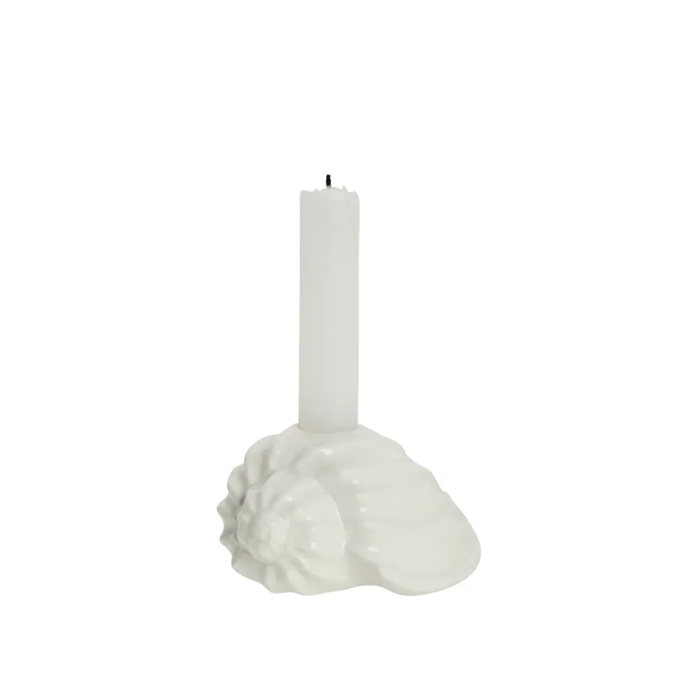 Shellille stearinljusstake 11.5x8x6 cm.