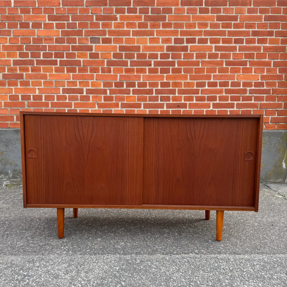 Sideboard i teakträ