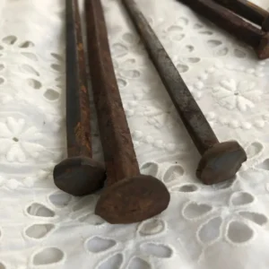 Säkerhetsgodkänd Antik Handsmidd spik 18 cm