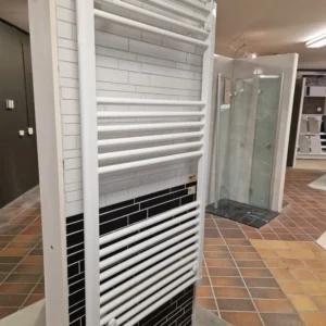 Vattenburen handdukstork Drywall Installation